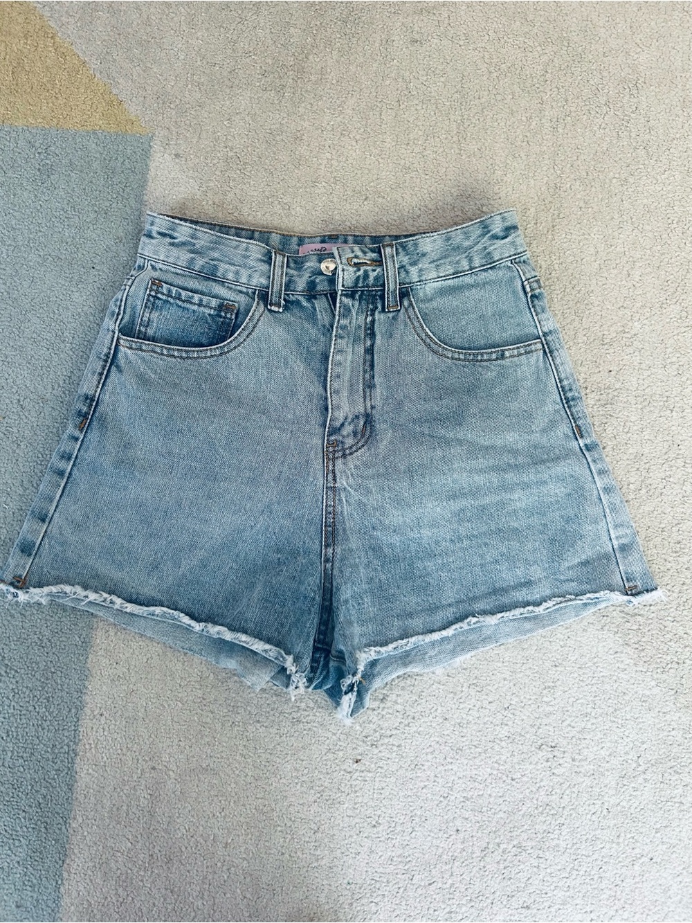 U-Bien Women’s Light Blue High-Rise Denim Shorts with Frayed Hem